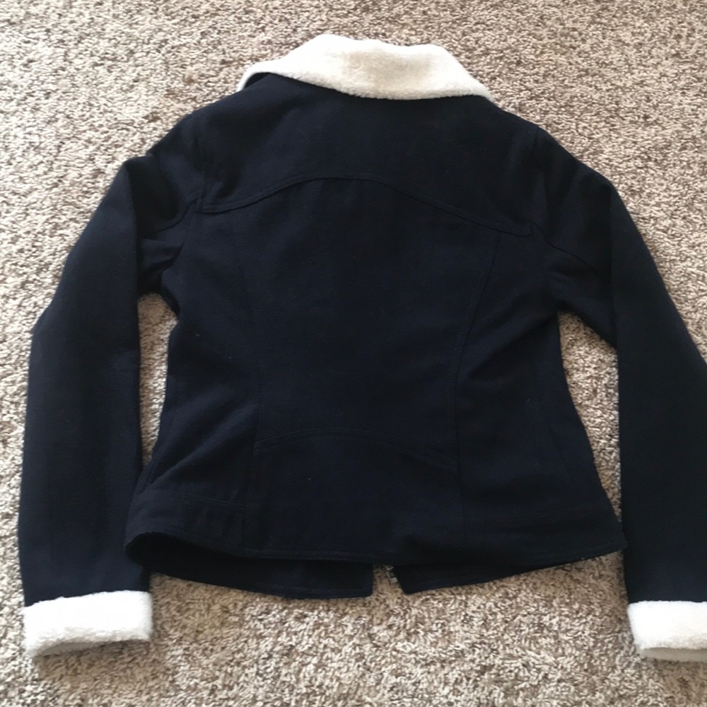 SOLD! - Picture 4 of 8